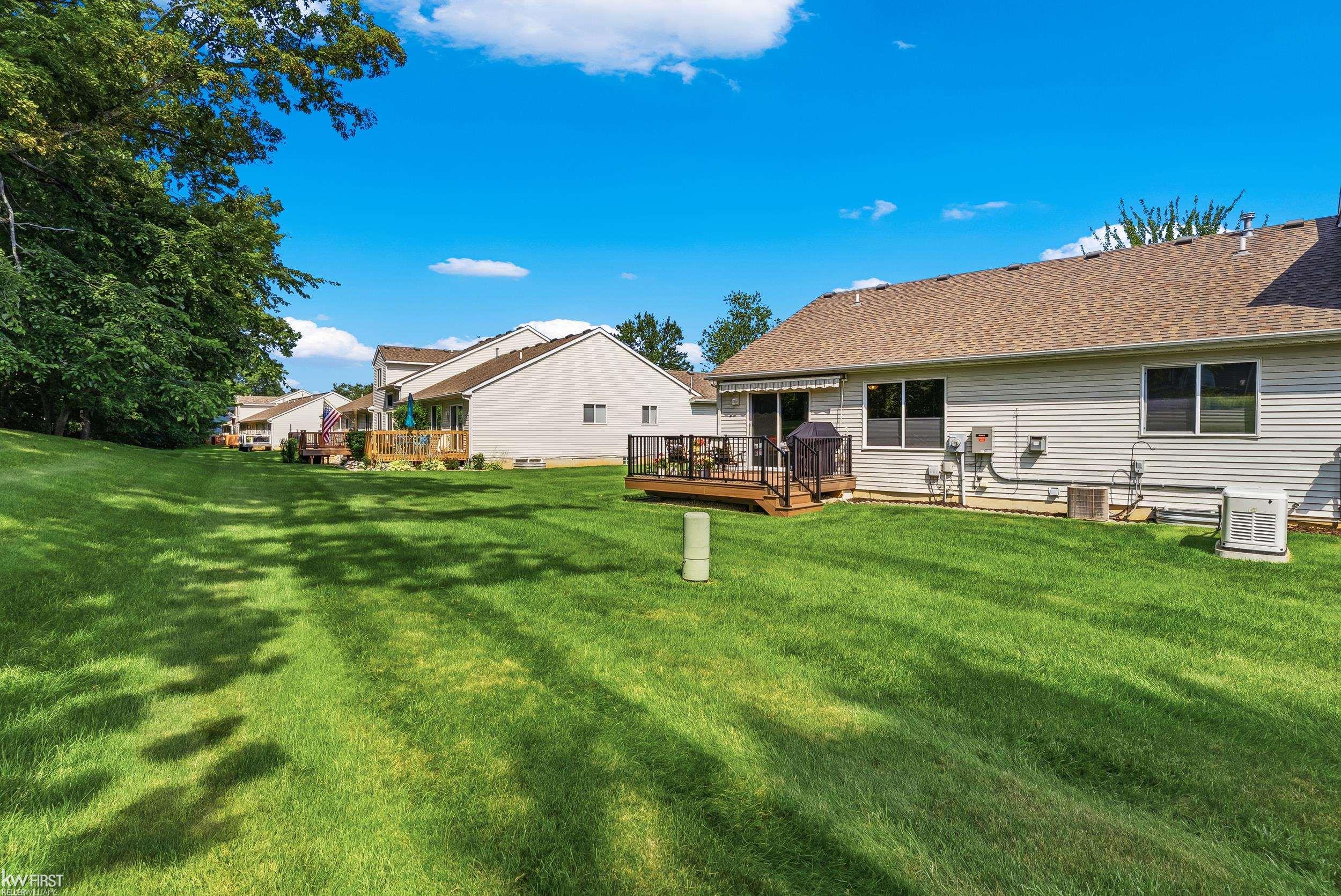 916 Spirea Howell, MI 48843 - Photo 39 of 42