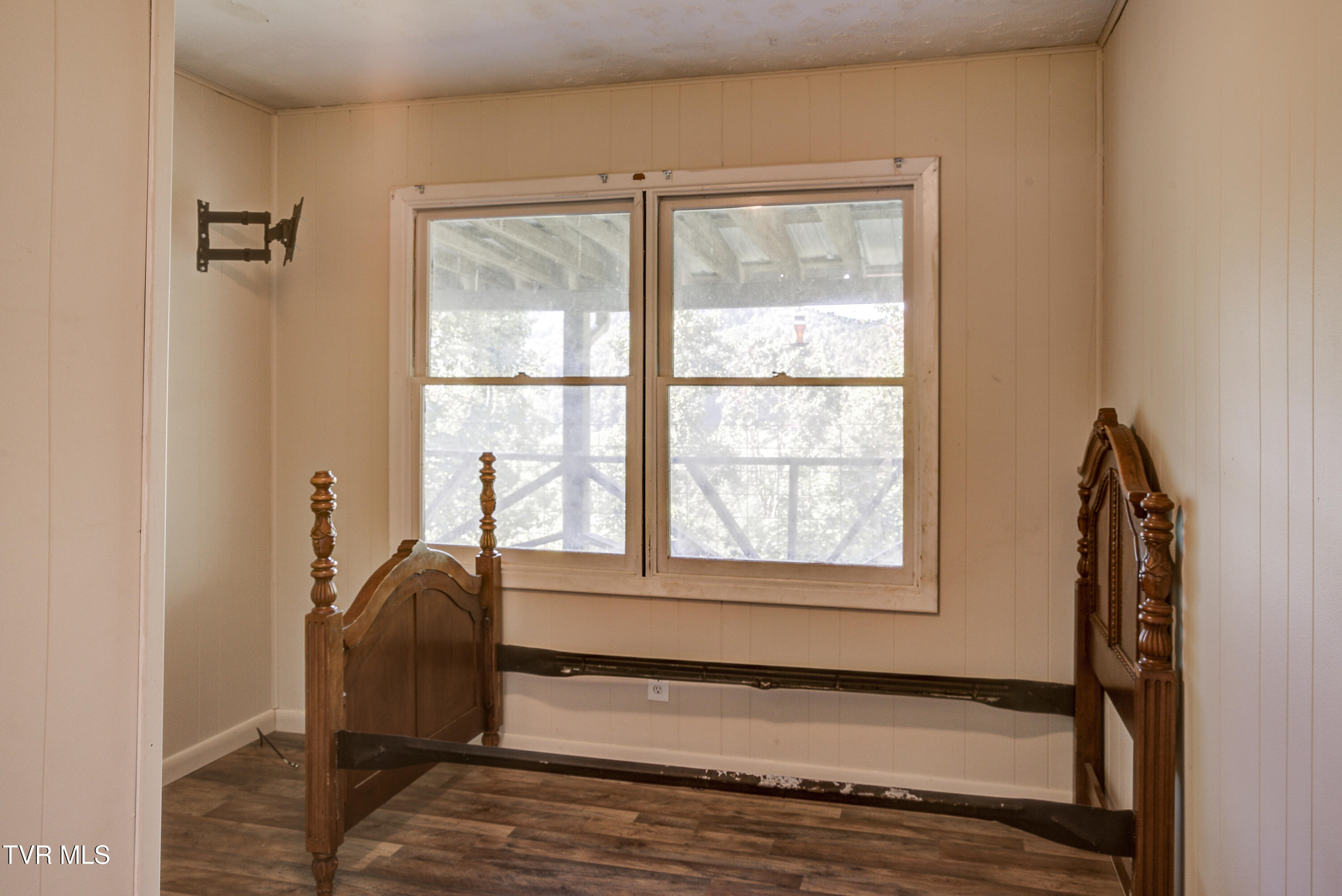 239 Viss Honeycutt Road Erwin, TN 37650 - Photo 18 of 66 Viss-16