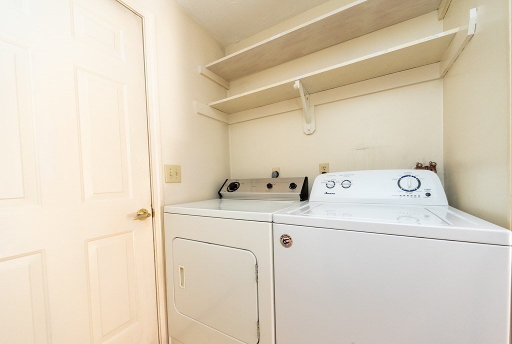 4 Jill Lane, Unit A Sterling, MA 01564 - Photo 16 of 38 a utility room with dryer and washer