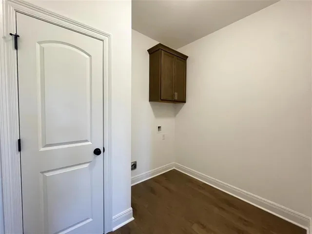 $230,290 | 243 White Castle North, Iowa, LA 70647