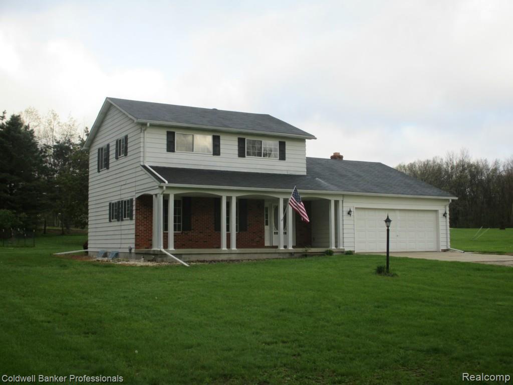 2033 Indian Road Lapeer, MI 48446 - Photo 2 of 55 2033 Front NW View.jpg
