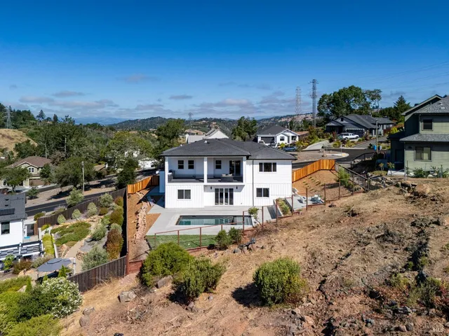 $2,298,000 | 3664 Fir Ridge Drive, Santa Rosa, CA 95403