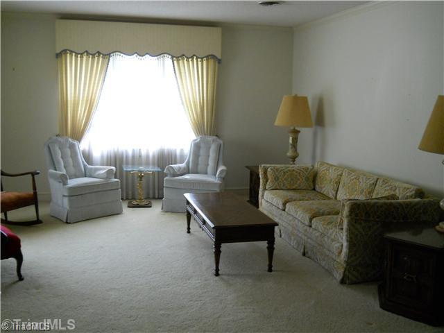 1202 West Westmoreland Road King, NC 27021 - Photo 13 of 15 Living Room.