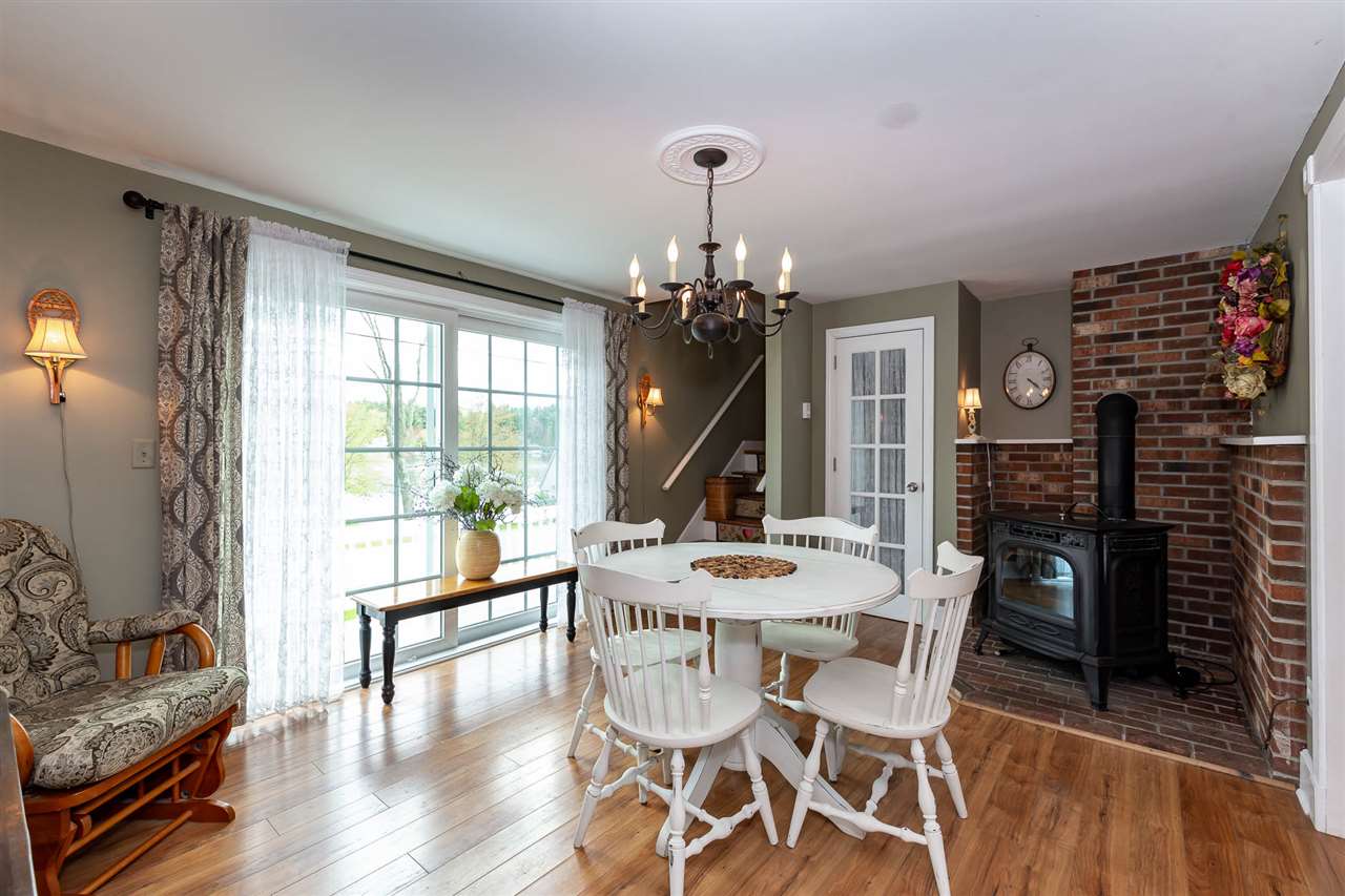 42 North Shore Road Derry, NH 03038 - Photo 11 of 40
