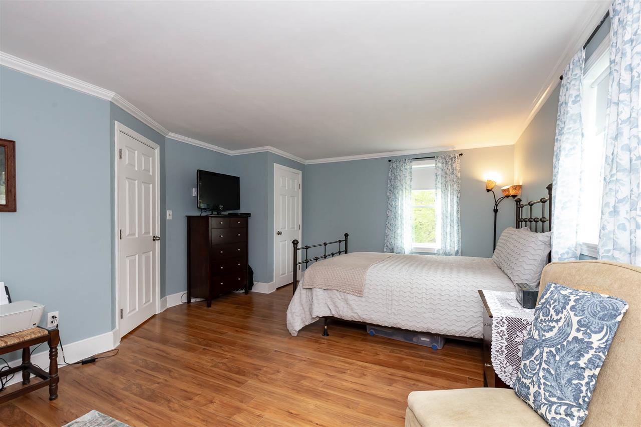 42 North Shore Road Derry, NH 03038 - Photo 22 of 40