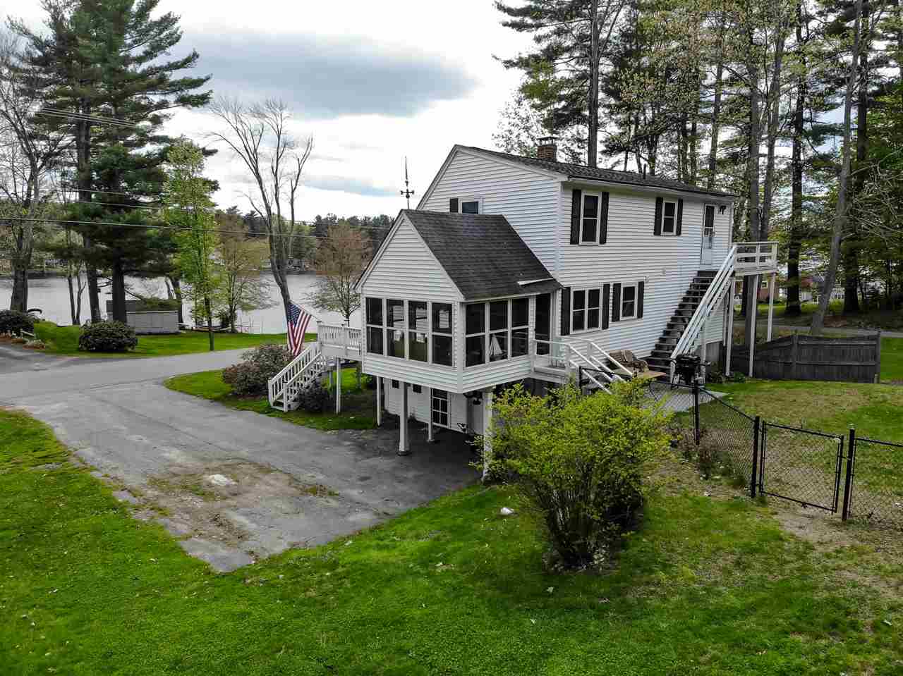 42 North Shore Road Derry, NH 03038 - Photo 29 of 40