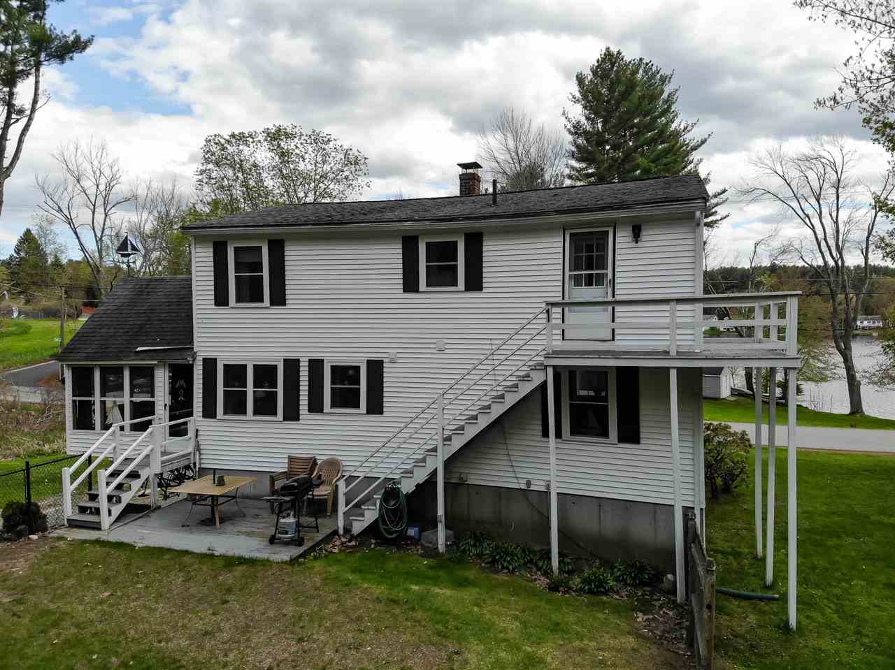 42 North Shore Road Derry, NH 03038 - Photo 30 of 40