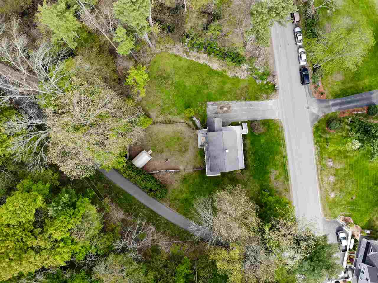 42 North Shore Road Derry, NH 03038 - Photo 33 of 40