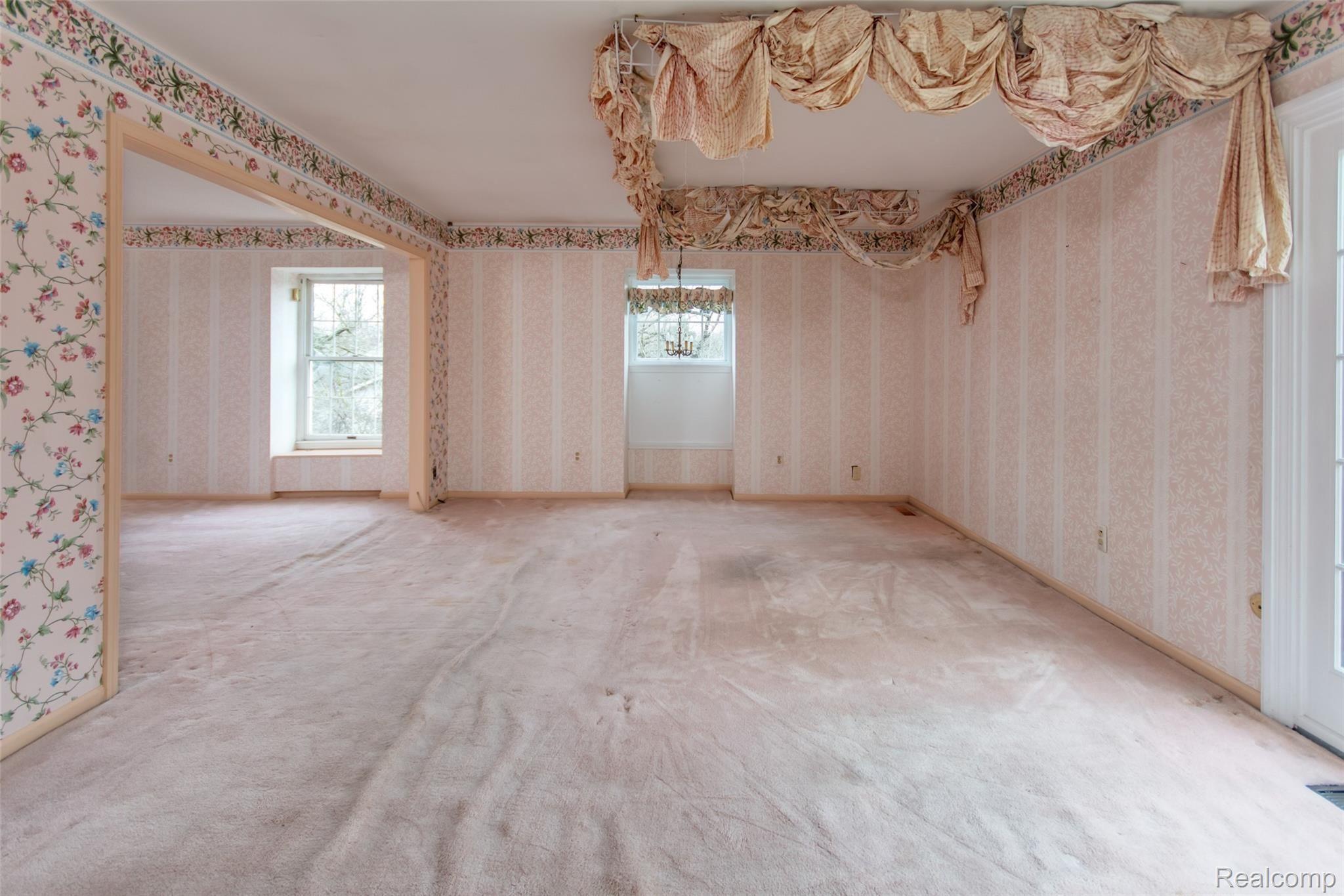 8475 Bridge Road Grosse Ile, MI 48138 - Photo 49 of 68 DSC_5150enf.jpg