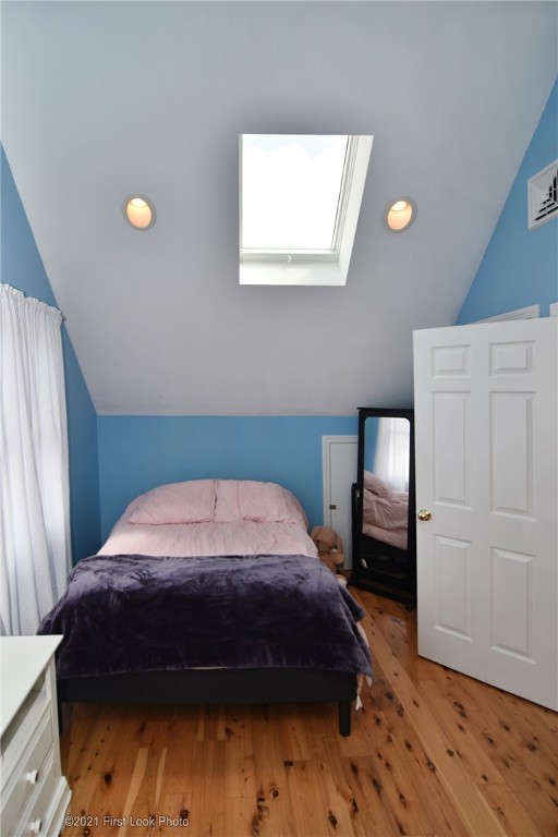 220 Bonnet Point Road Narragansett, RI 02882 - Photo 19 of 44