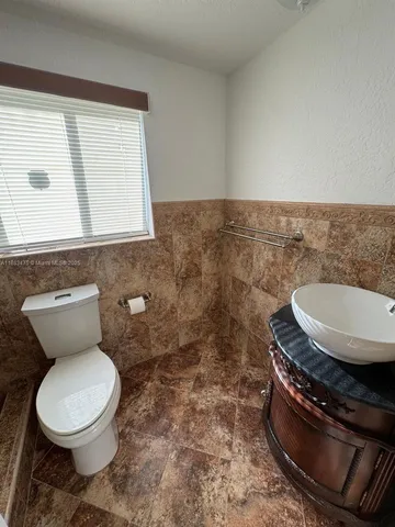 $2,400 | 20424 Northwest 15th Avenue, Unit 56, Miami Gardens, FL 33169