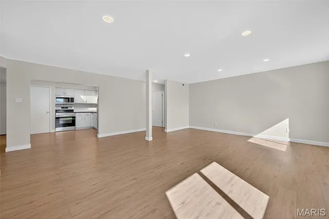 $214,500 | 4355 Maryland Avenue, Unit 404, St. Louis, MO 63108