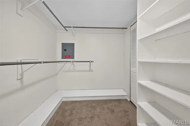 $214,500 | 4355 Maryland Avenue, Unit 404, St. Louis, MO 63108