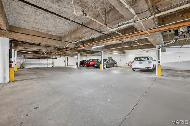 $214,500 | 4355 Maryland Avenue, Unit 404, St. Louis, MO 63108