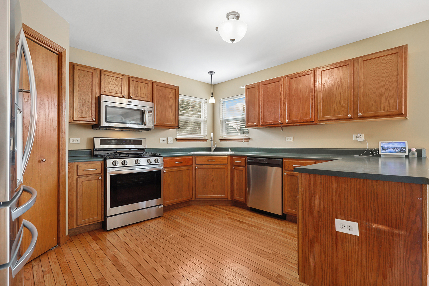 2003 Wedgeport Circle Romeoville, IL 60446 - Photo 6 of 36 Gallery Image 6