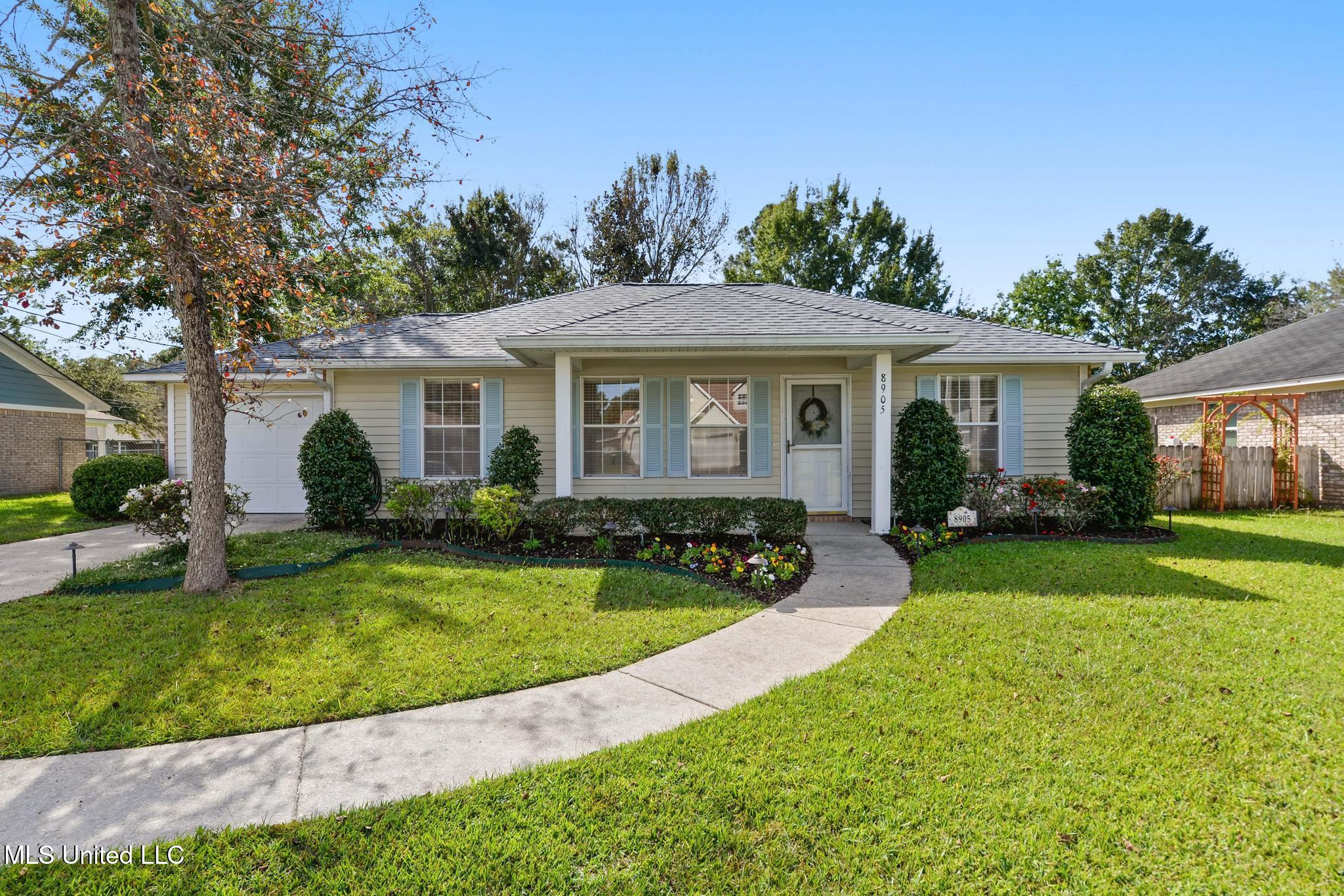 8905 Spring Avenue Ocean Springs, MS 39564 - Photo 1 of 22 001