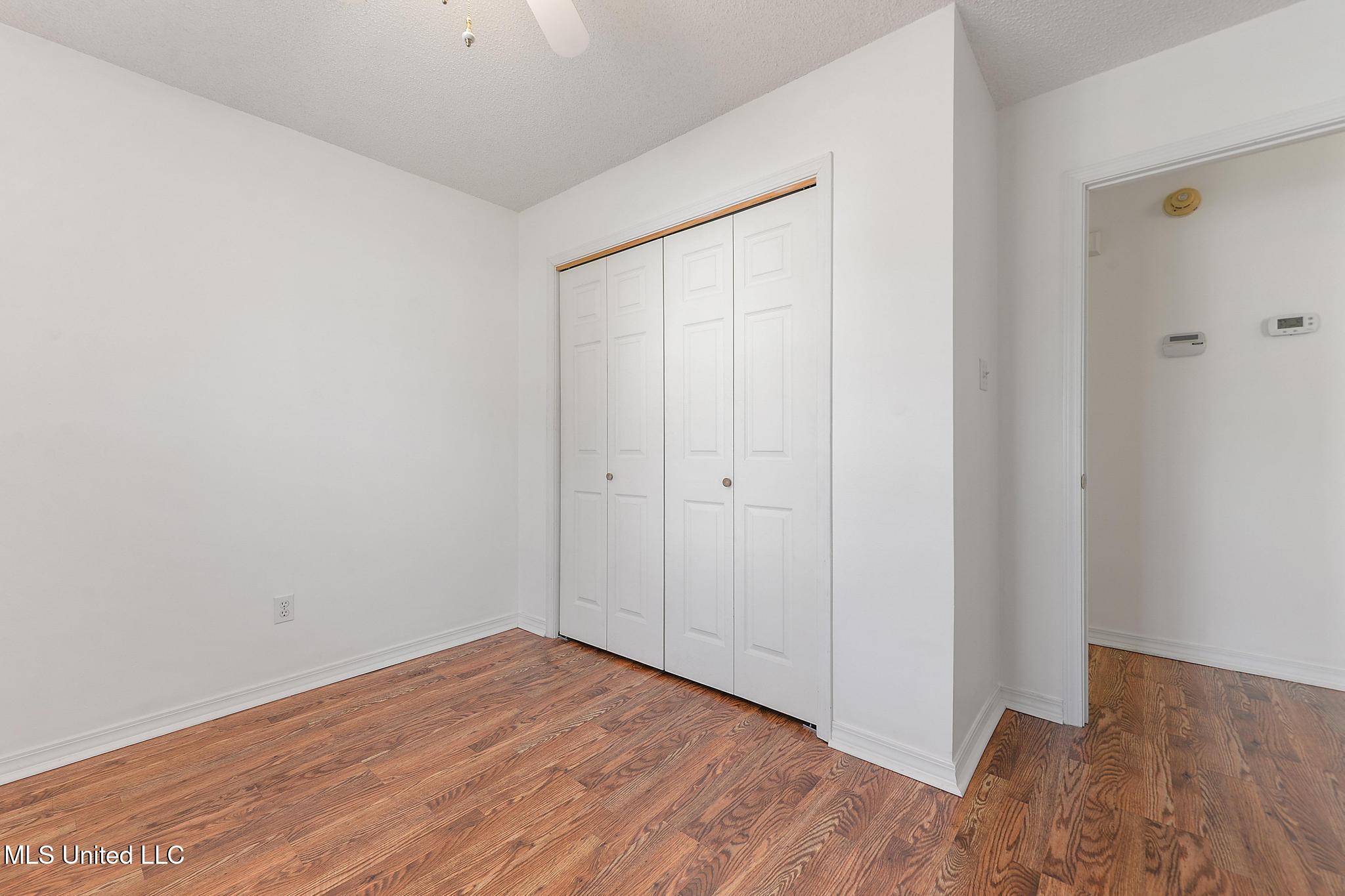 8905 Spring Avenue Ocean Springs, MS 39564 - Photo 15 of 22 013