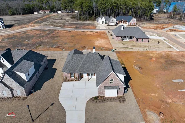 $450,450 | 76 Turtle Creek Drive, Benton, LA 71006