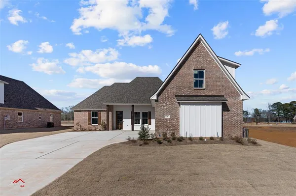 $450,450 | 76 Turtle Creek Drive, Benton, LA 71006