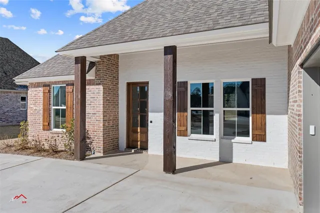 $450,450 | 76 Turtle Creek Drive, Benton, LA 71006