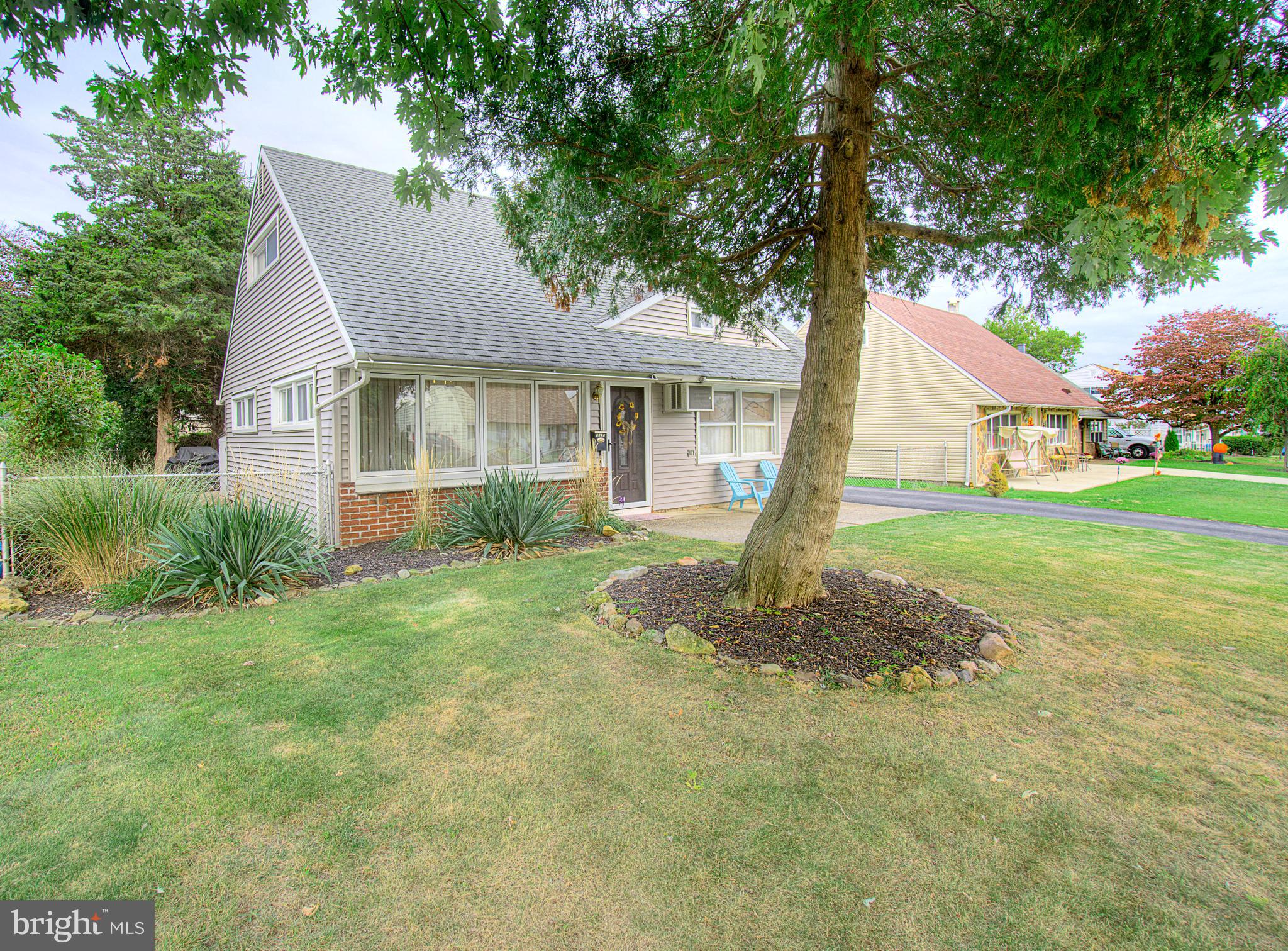 2859 Nautilus Road Philadelphia, PA 19154 - Photo 3 of 25 Gallery Image 3