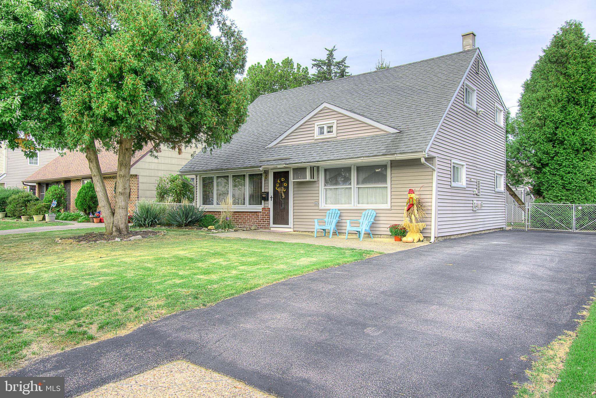 2859 Nautilus Road Philadelphia, PA 19154 - Photo 4 of 25 Gallery Image 4