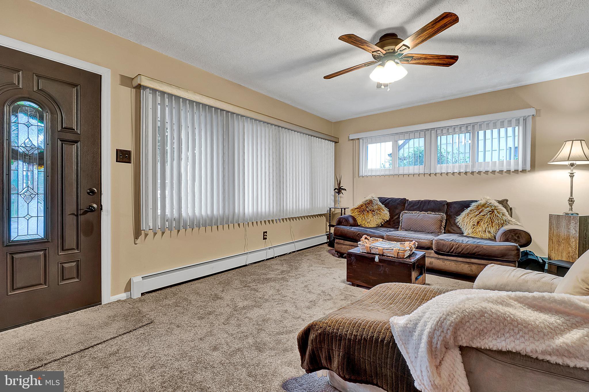 2859 Nautilus Road Philadelphia, PA 19154 - Photo 6 of 25 Gallery Image 6