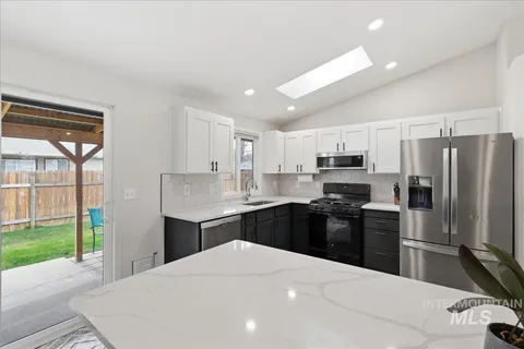 $469,900 | 8015 West Whittaker Street, Boise, ID 83714