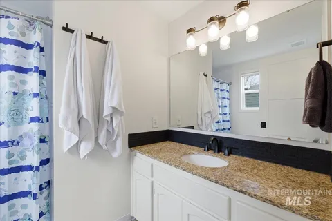 $469,900 | 8015 West Whittaker Street, Boise, ID 83714