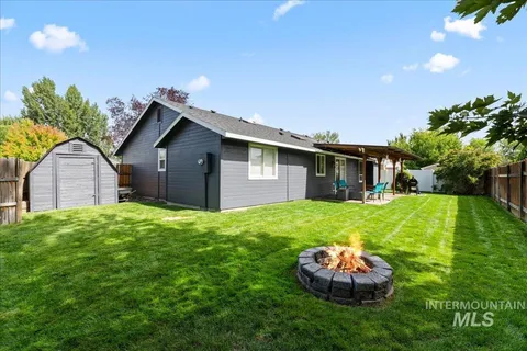 $469,900 | 8015 West Whittaker Street, Boise, ID 83714