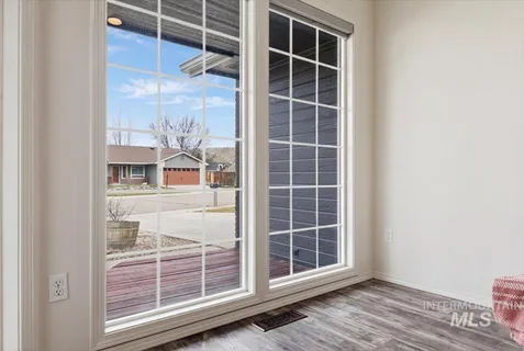 $469,900 | 8015 West Whittaker Street, Boise, ID 83714