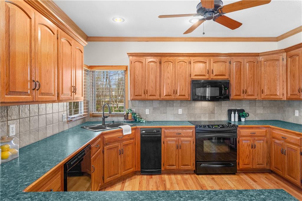 4203 Southeast Willow Ridge Court Blue Springs, MO 64014 - Photo 19 of 46
