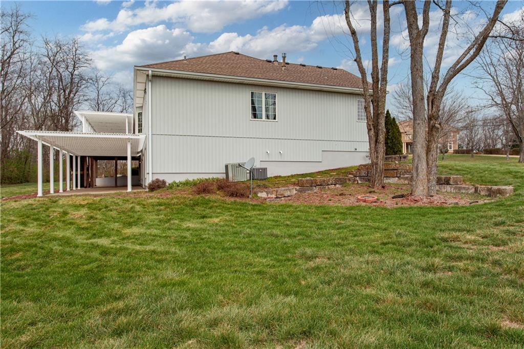 4203 Southeast Willow Ridge Court Blue Springs, MO 64014 - Photo 42 of 46