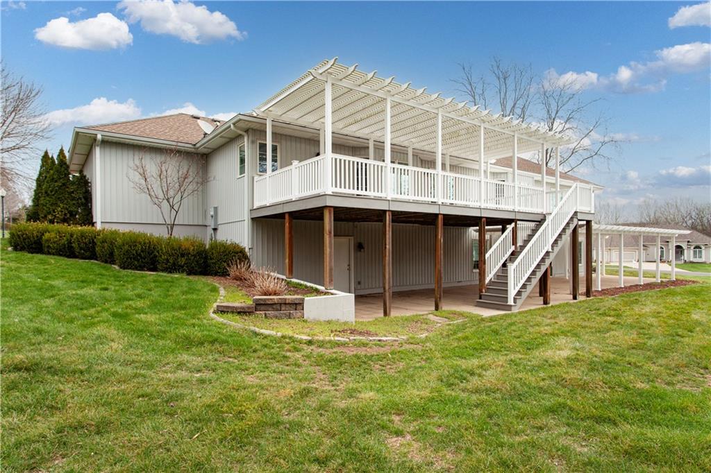 4203 Southeast Willow Ridge Court Blue Springs, MO 64014 - Photo 5 of 46