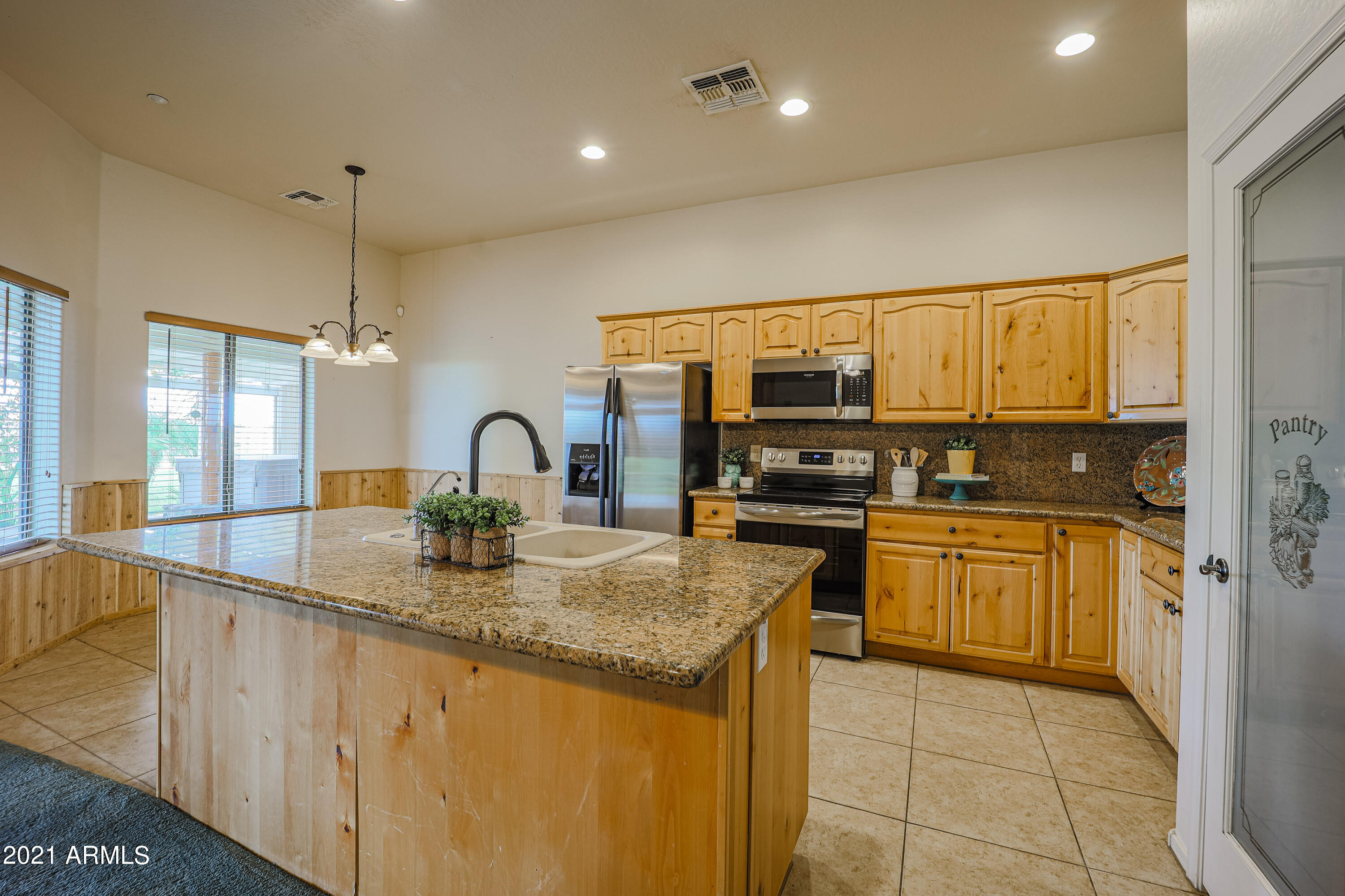 22834 Shumway Farm Road Buckeye, AZ 85326 - Photo 14 of 47 Kitchen