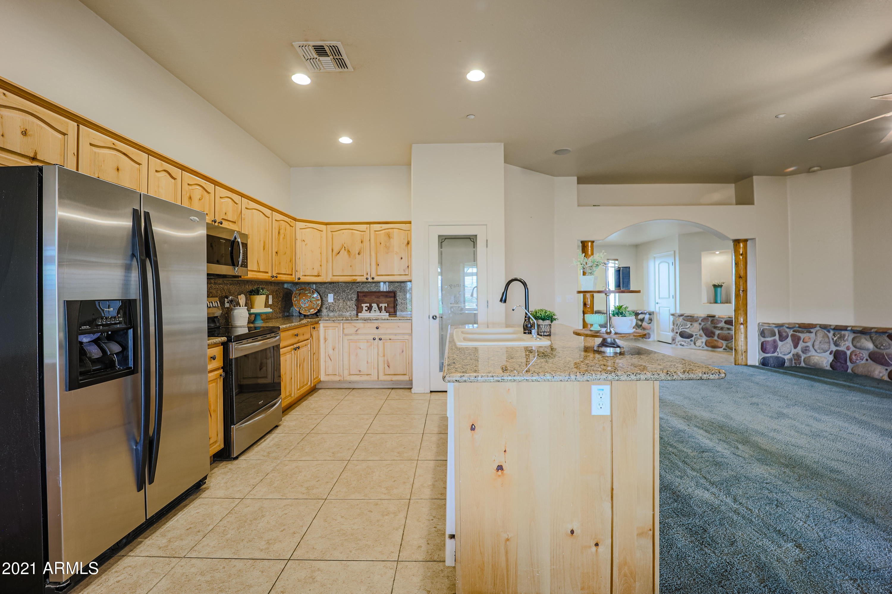 22834 Shumway Farm Road Buckeye, AZ 85326 - Photo 15 of 47 Kitchen