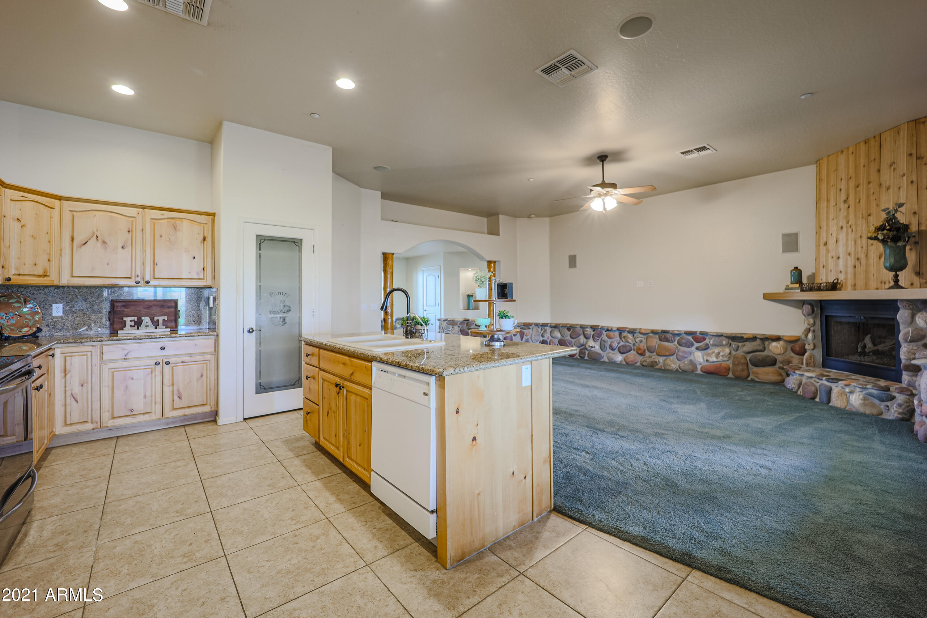 22834 Shumway Farm Road Buckeye, AZ 85326 - Photo 16 of 47 Kitchen
