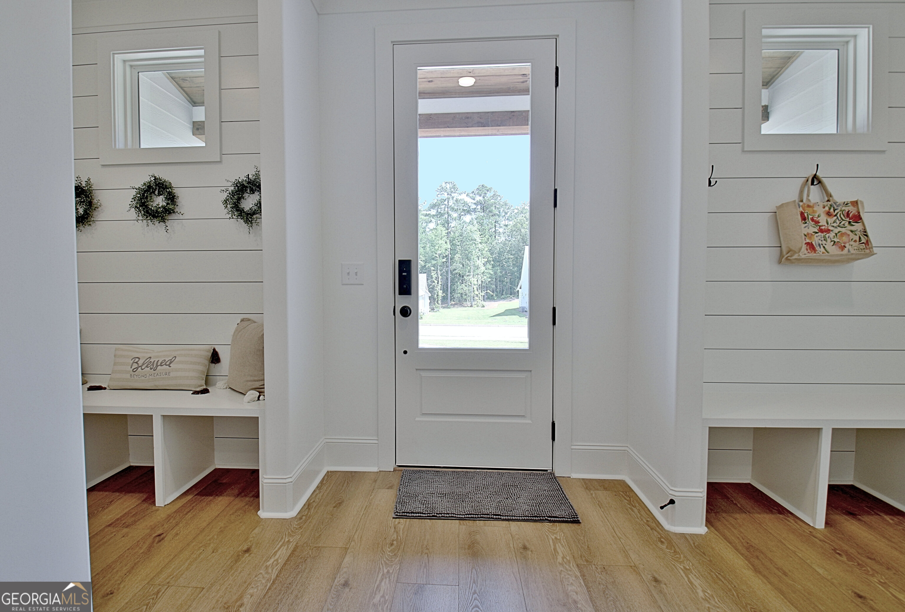 98 Ryeland Drive Senoia, GA 30276 - Photo 3 of 100