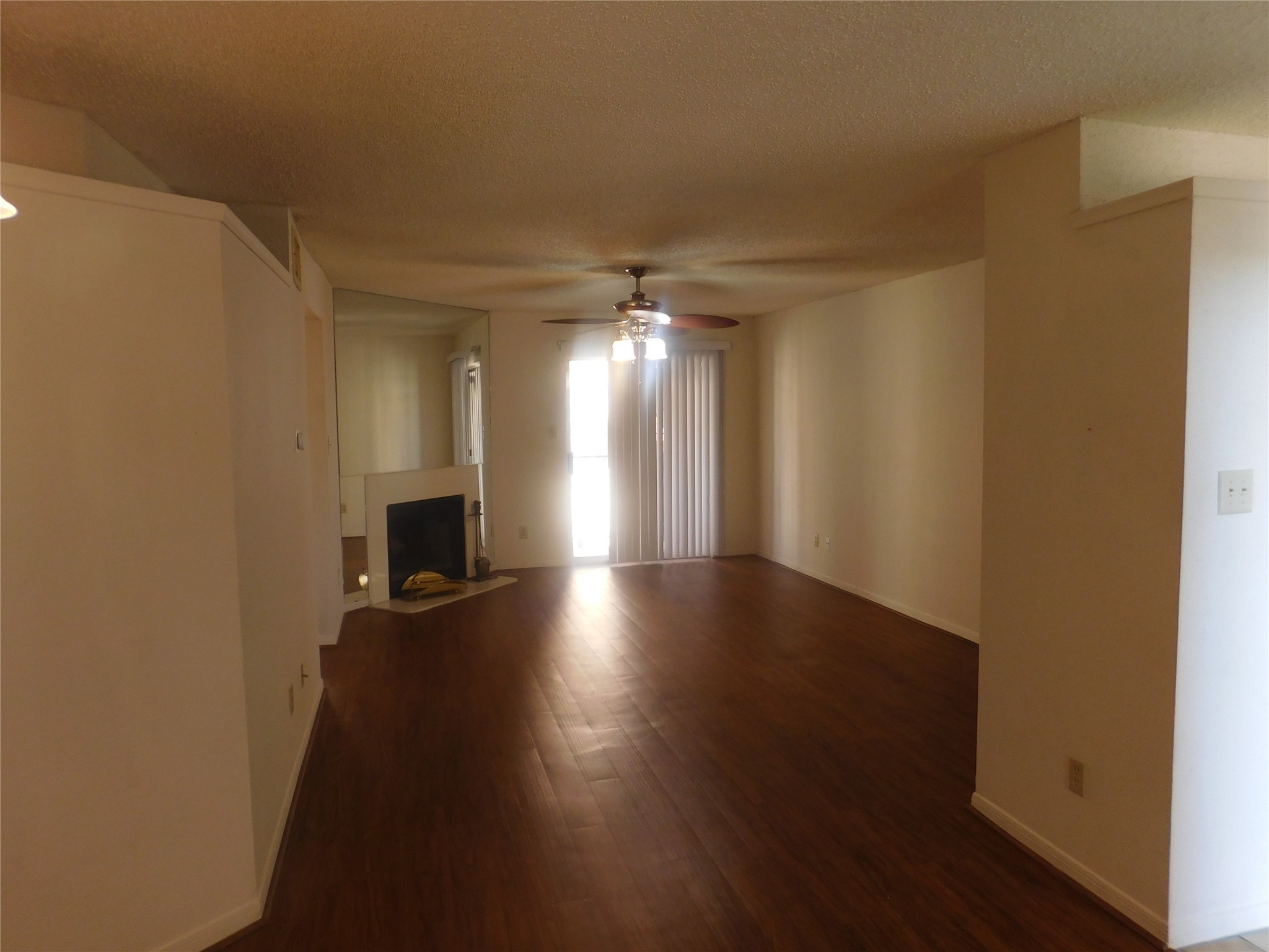 2121 Hepburn Street, Unit 905 Houston, TX 77054 - Photo 5 of 8