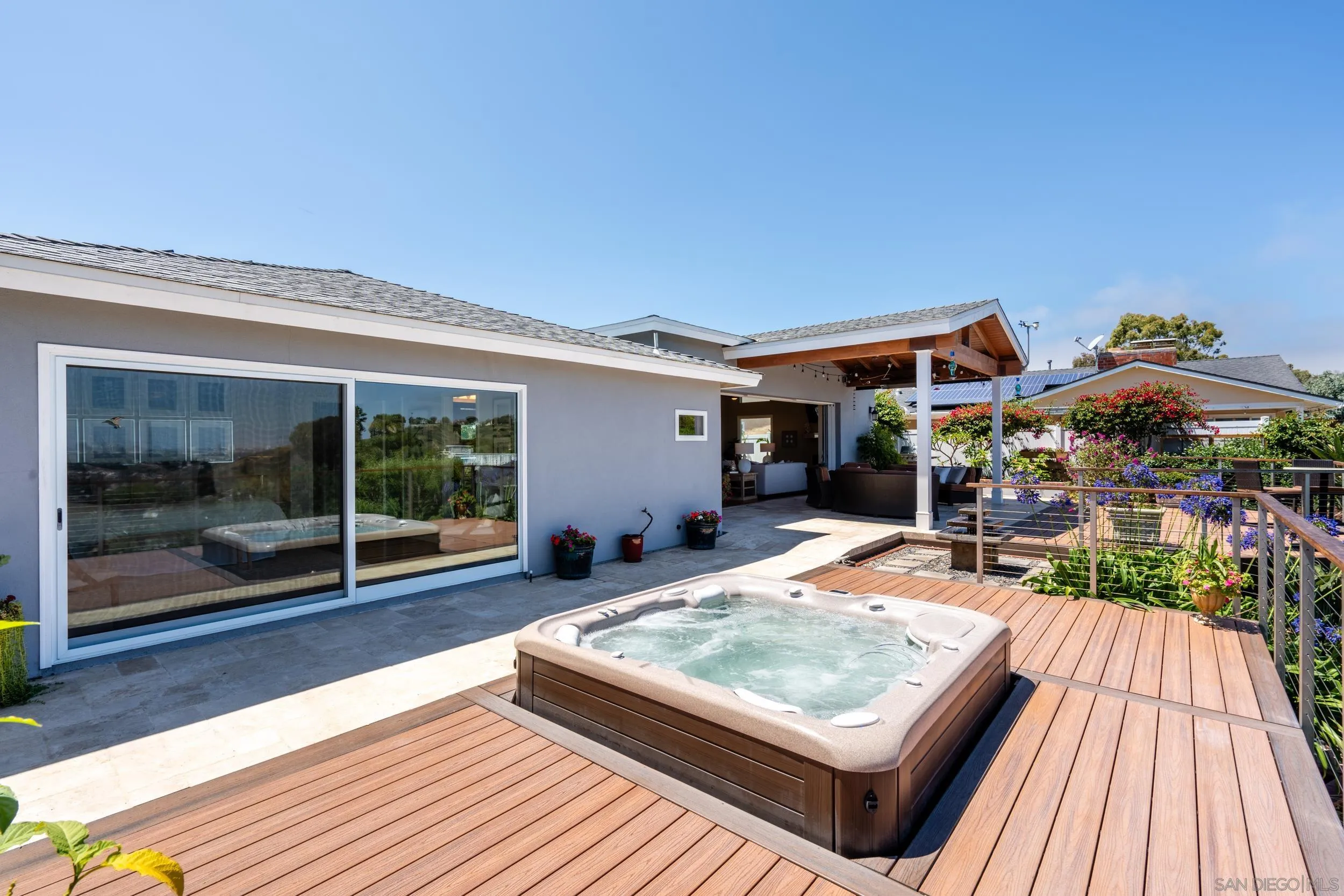 5785 Soledad Mountain Road La Jolla, CA 92037 - Photo 23 of 50 a outdoor space with a table and chairs