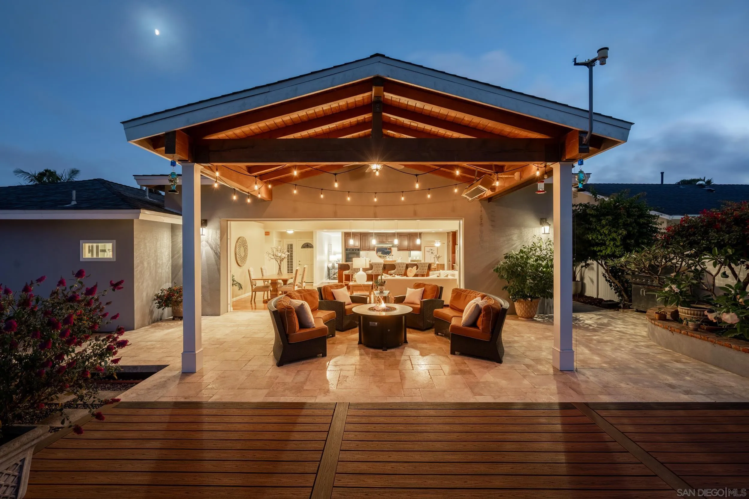 5785 Soledad Mountain Road La Jolla, CA 92037 - Photo 3 of 50 a view of living room with patio