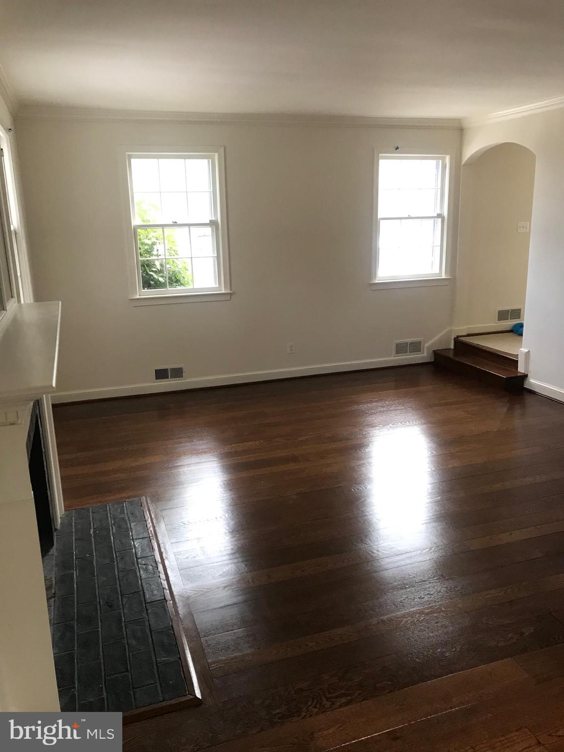 1060 Harvey Road McLean, VA 22101 - Photo 3 of 11