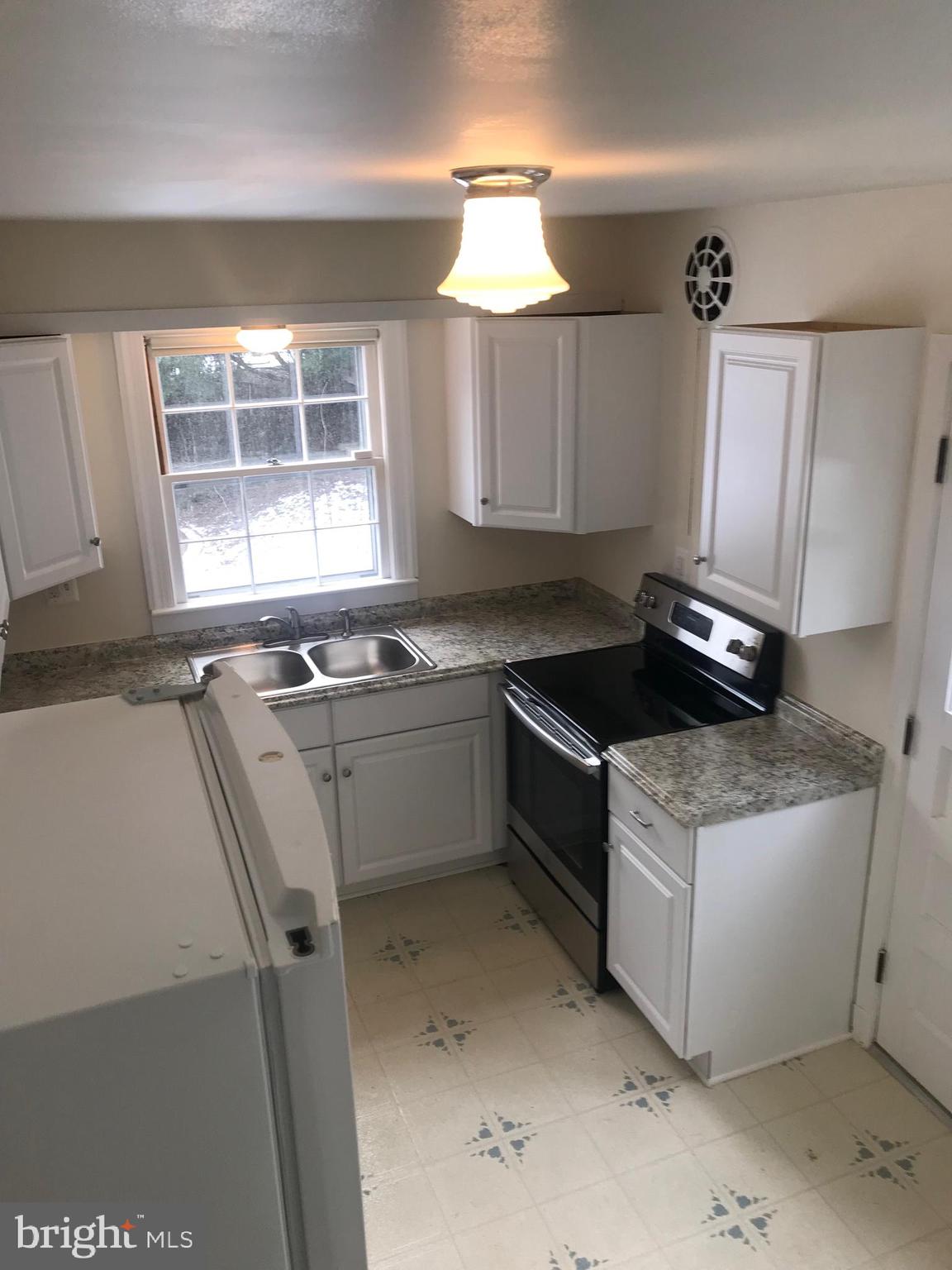 1060 Harvey Road McLean, VA 22101 - Photo 7 of 11