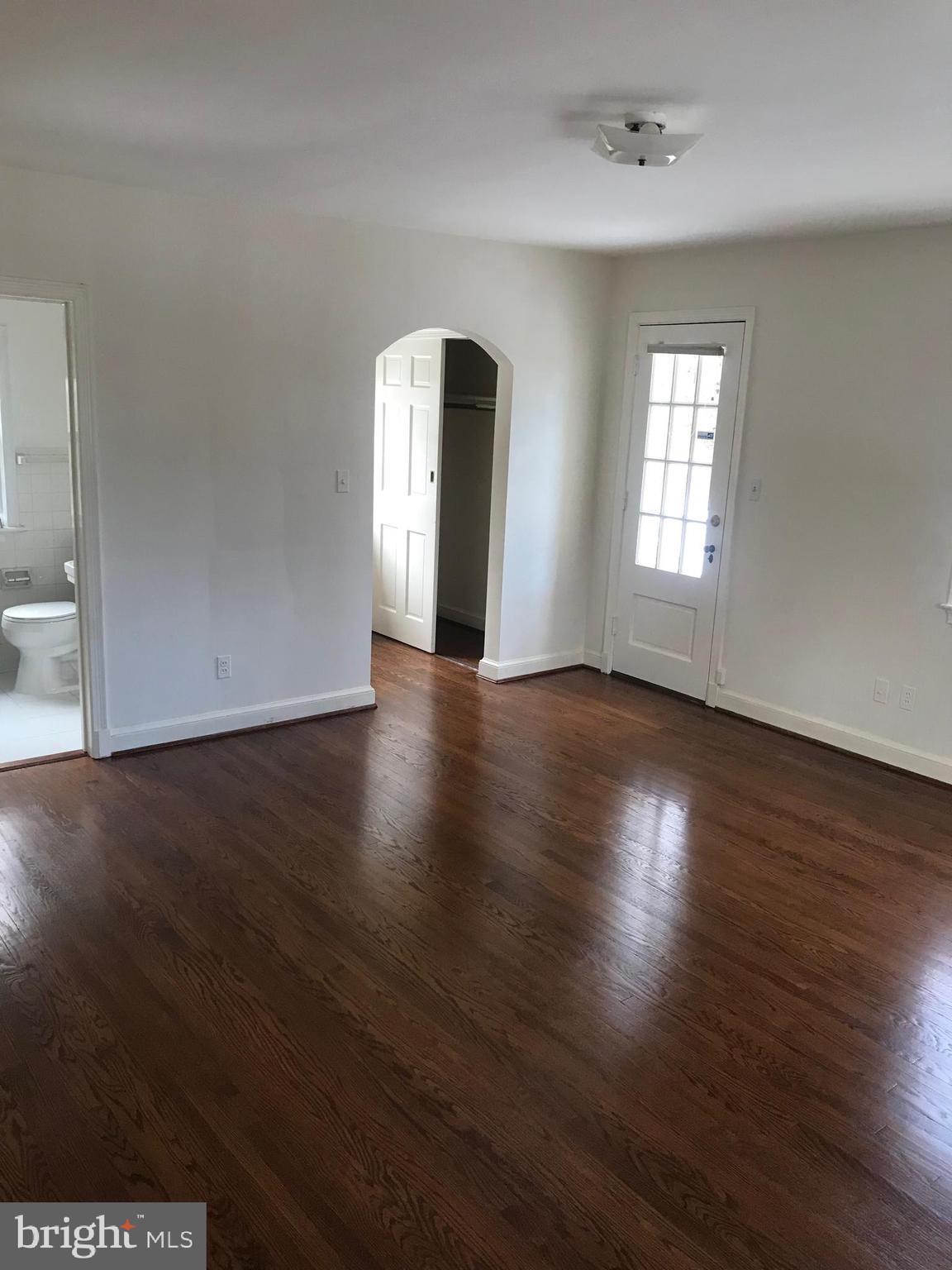 1060 Harvey Road McLean, VA 22101 - Photo 9 of 11