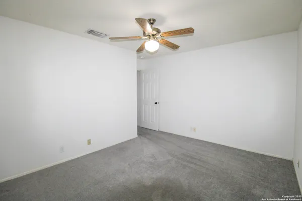 $2,395 | 14018 North Hills Village Drive, San Antonio, TX 78249