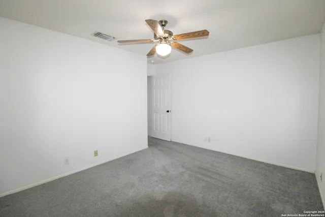 $2,525 | 14018 North Hills Village Drive, San Antonio, TX 78249