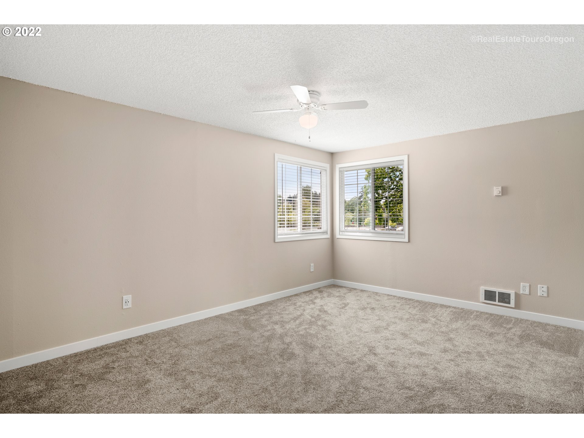17290 Southwest Alexander Street Aloha, OR 97003 - Photo 13 of 32 Unit #1