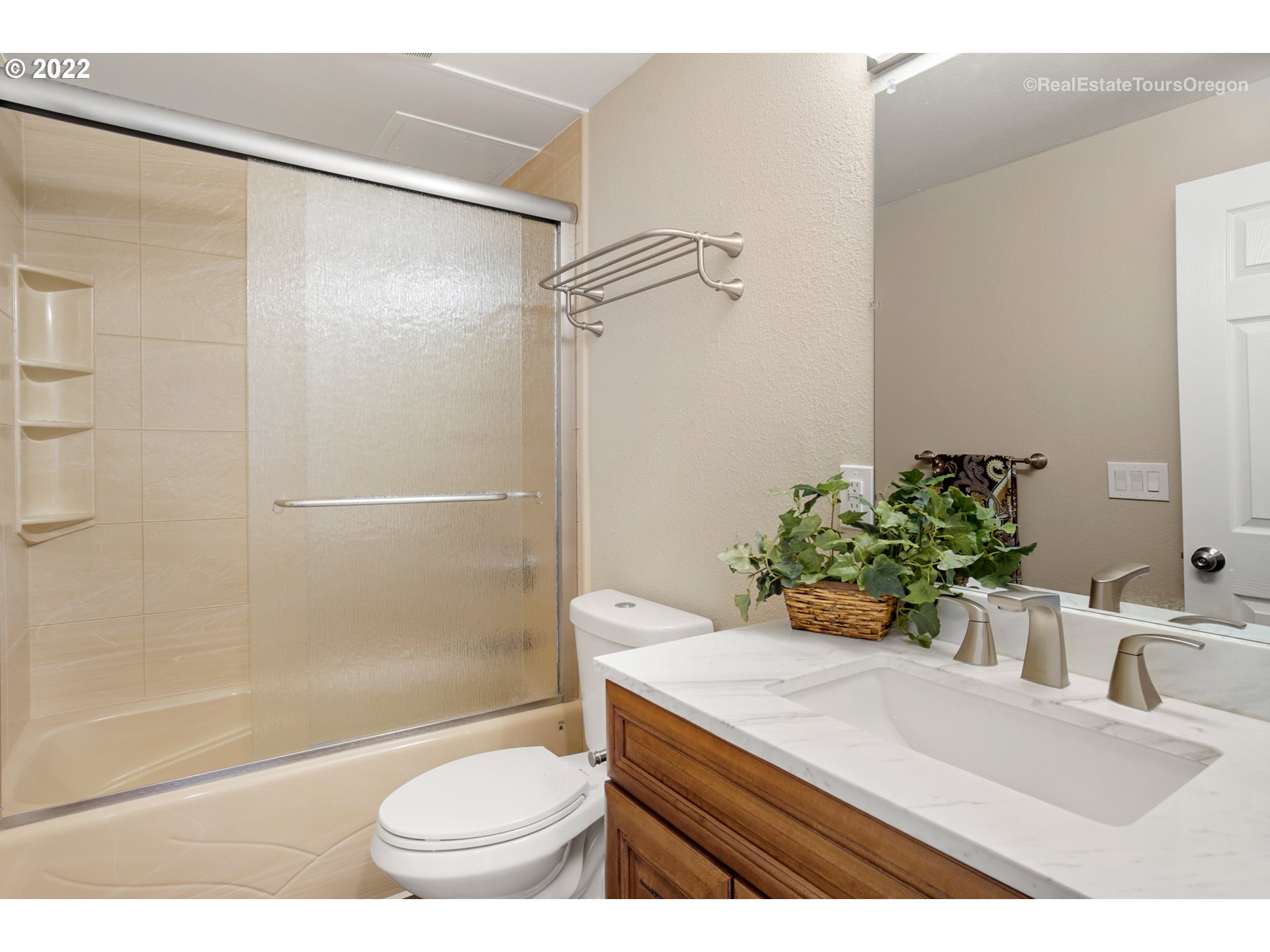 17290 Southwest Alexander Street Aloha, OR 97003 - Photo 19 of 32 Unit #2