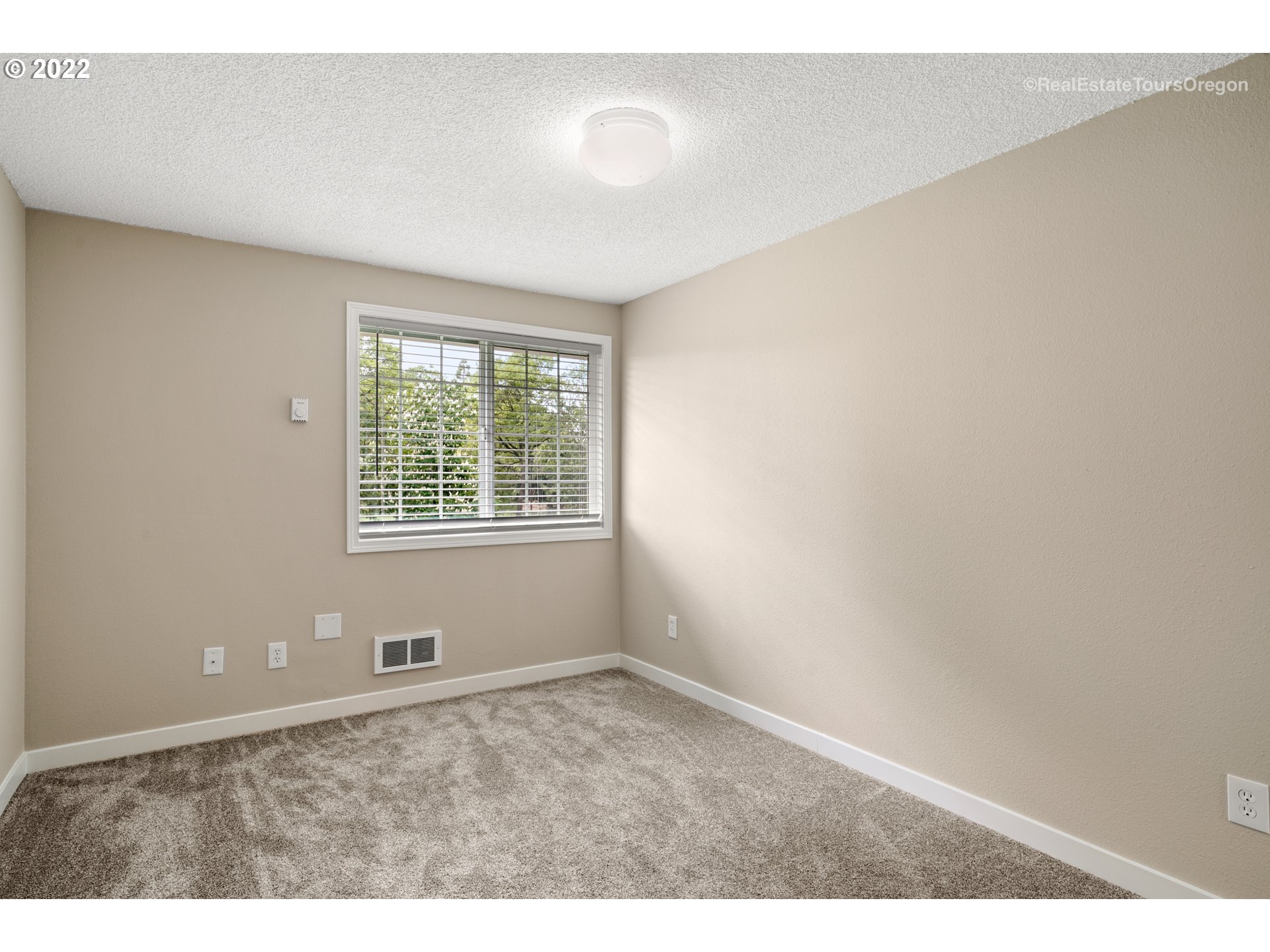 17290 Southwest Alexander Street Aloha, OR 97003 - Photo 20 of 32 Unit #2