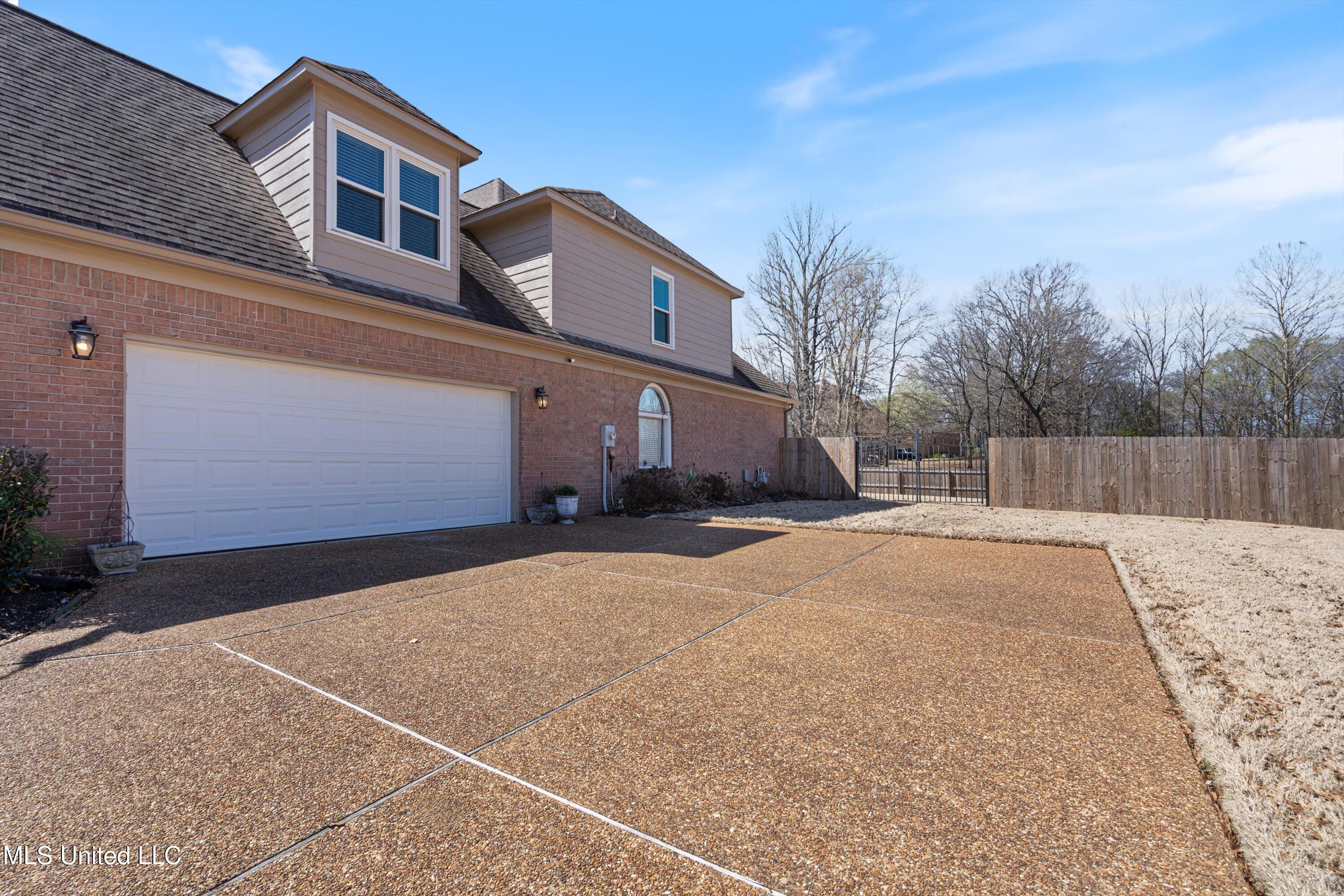 9476 Plantation Road Olive Branch, MS 38654 - Photo 3 of 32 04-DSC0935